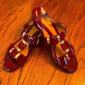 NWT Sofft burgundy patent leather sandals